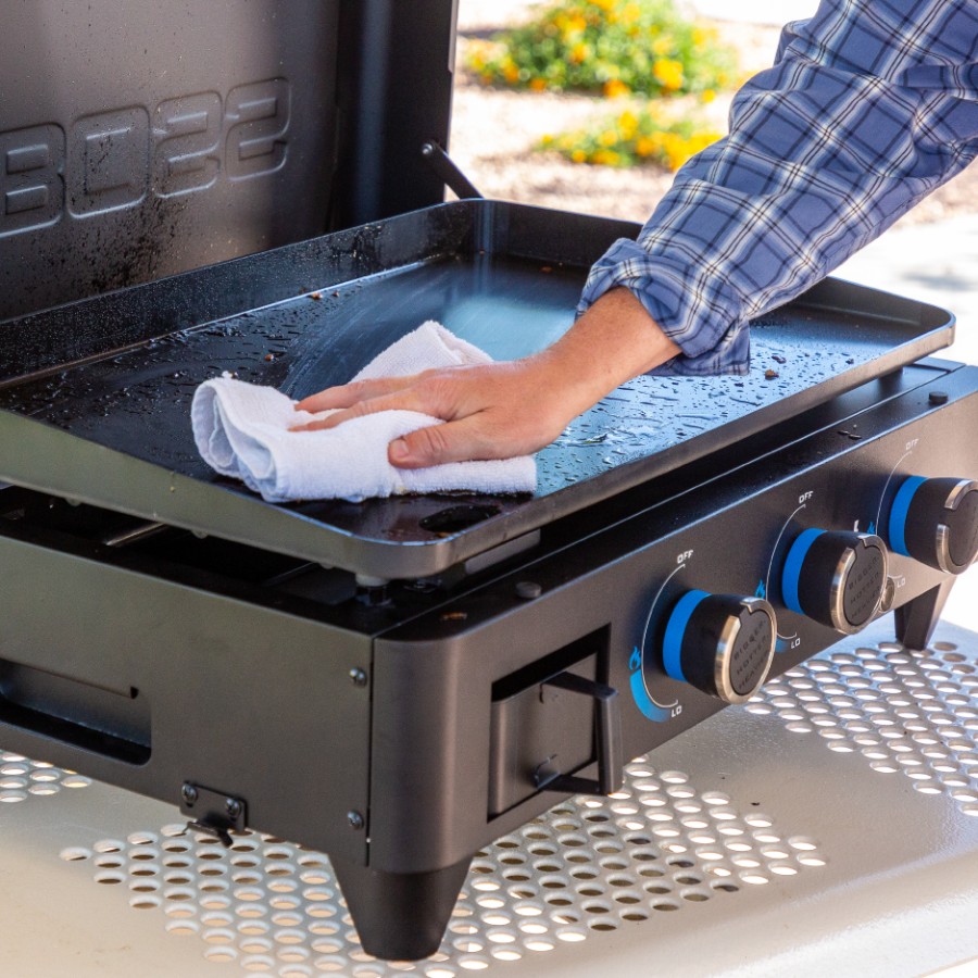 additioanl image for  Pit Boss 3-Burner Ultimate Plancha+Cart 